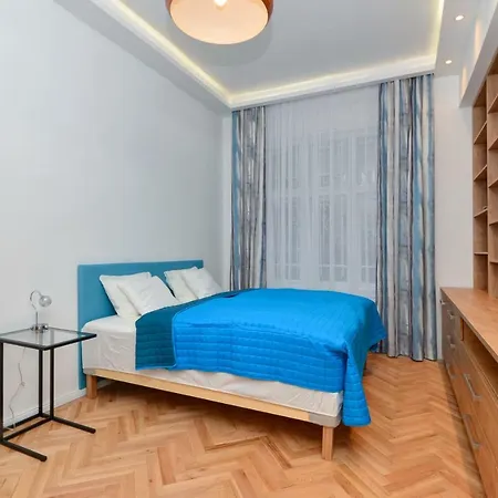 Designer Apartmants *